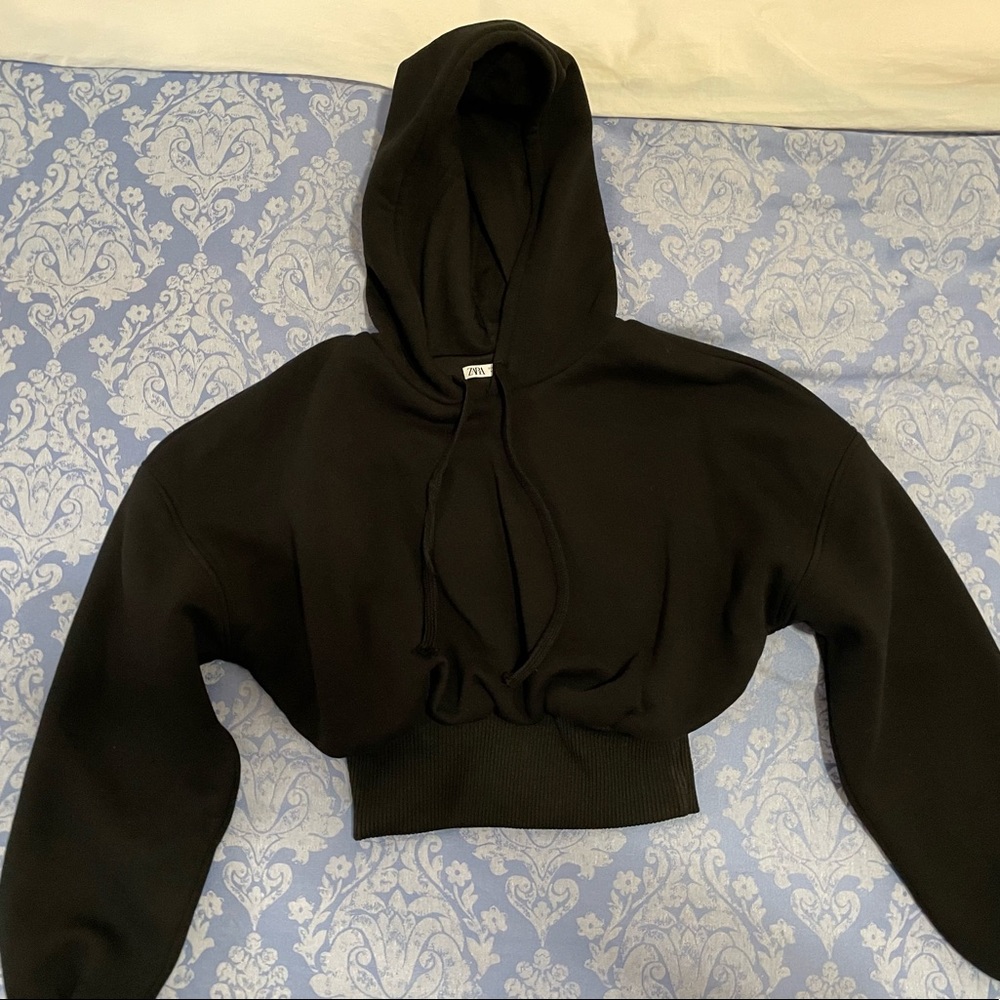Black cropped Hoodie. Sz S